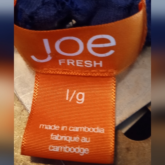 Pretty Joe Fresh Blouse - Picture 5 of 6